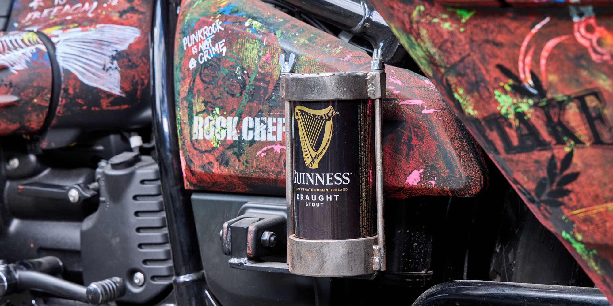 BMW R18 Bagger Stephan Marquard - Cooking is like Punk Rock